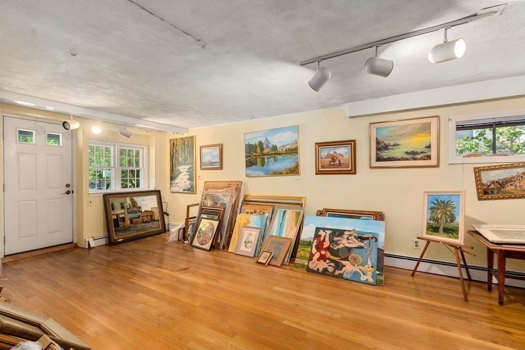 73 Spring Street Lexington, MA 02421 - Photo 9 of 39 Gallery Image 9