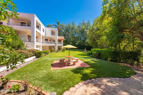 $1,995,000 | 351 Las Tuero Court, Camarillo, CA 93010