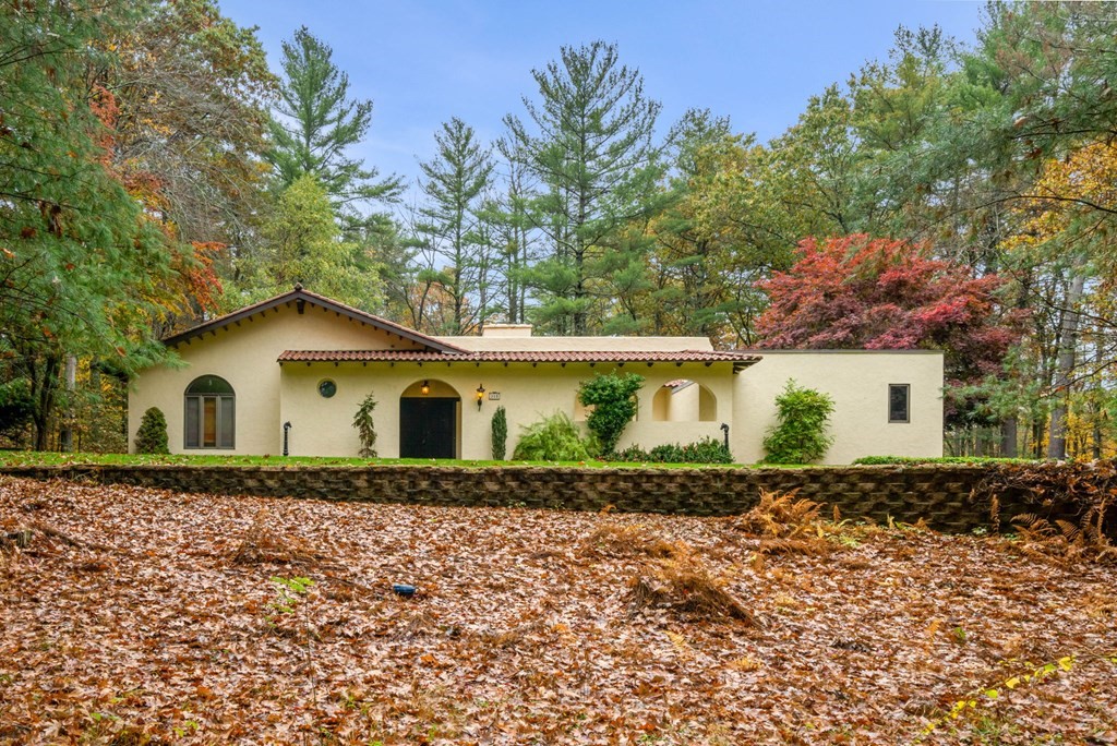 315 Main Street Boxford, MA 01921 - Photo 1 of 28