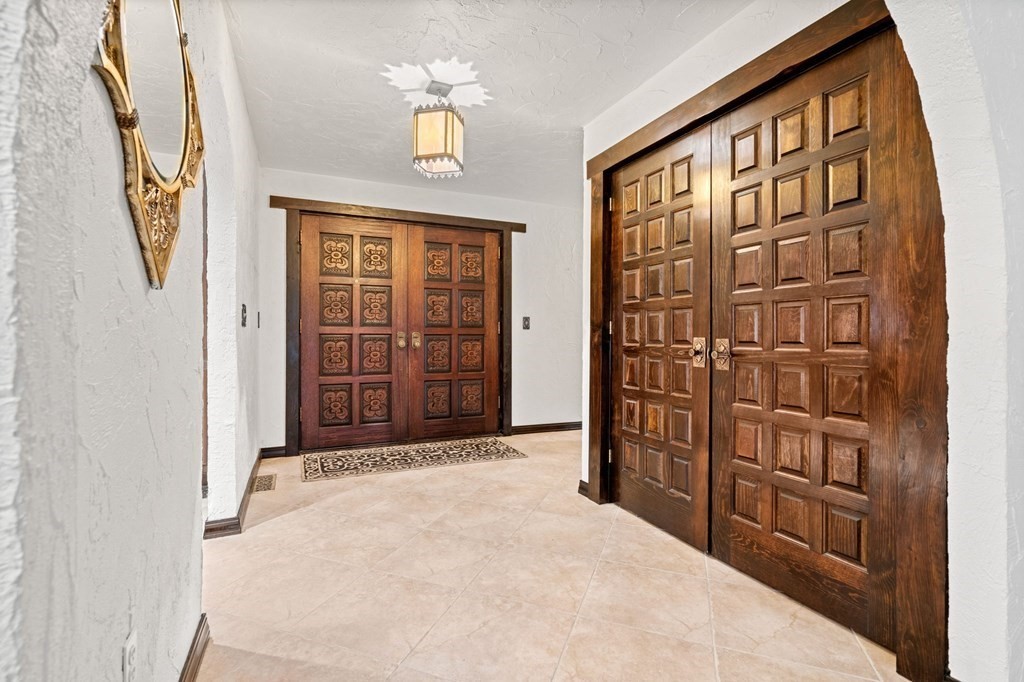 315 Main Street Boxford, MA 01921 - Photo 7 of 28
