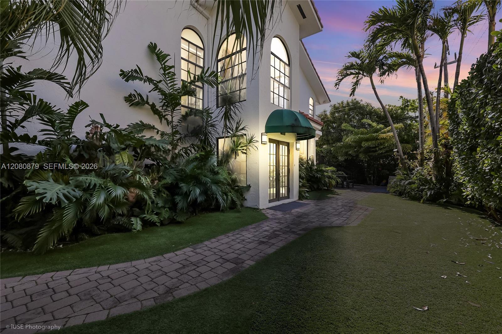 596 Fernwood Road, Unit B Key Biscayne, FL 33149 - Photo 20 of 24 Gallery Image 20