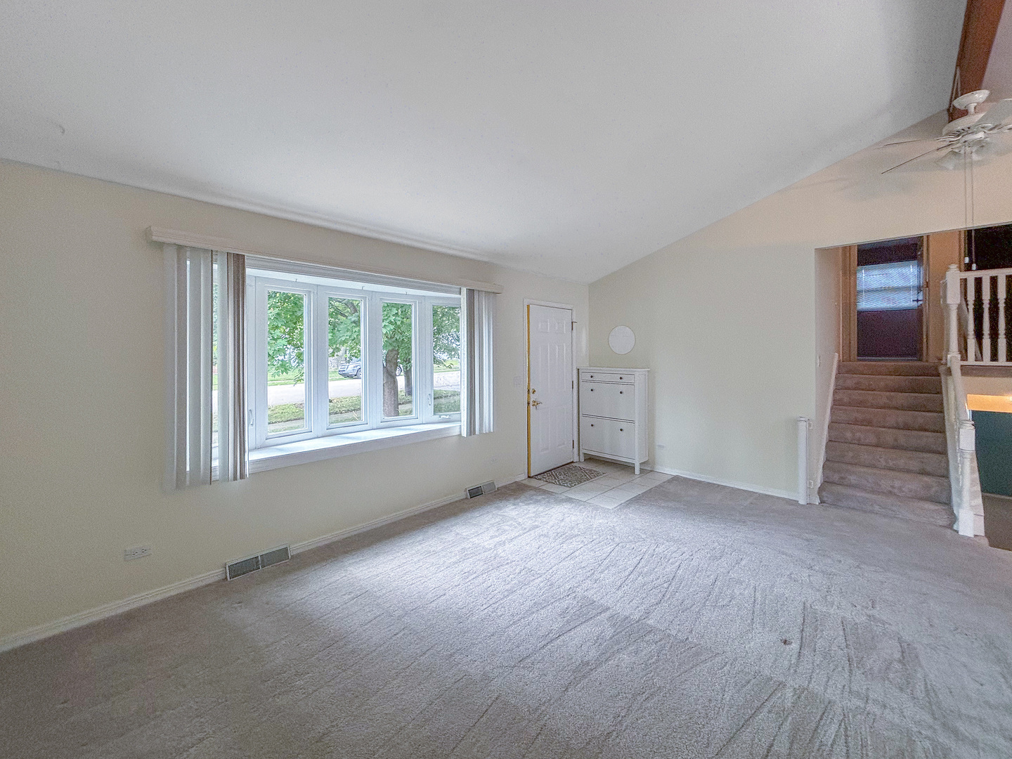 1008 18th Street Zion, IL 60099 - Photo 3 of 19 an empty room with windows