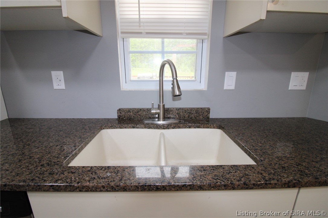 2123 Cherry Circle Georgetown, IN 47122 - Photo 13 of 24