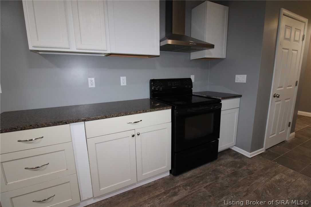 2123 Cherry Circle Georgetown, IN 47122 - Photo 14 of 24