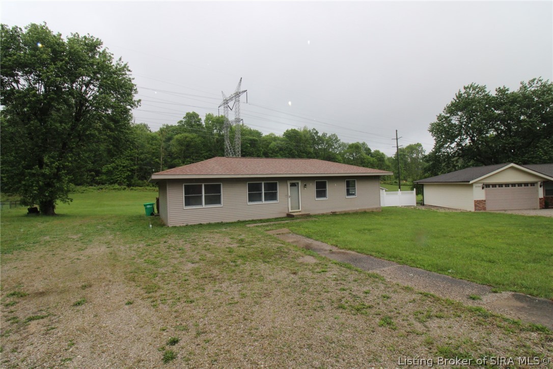 2123 Cherry Circle Georgetown, IN 47122 - Photo 2 of 24