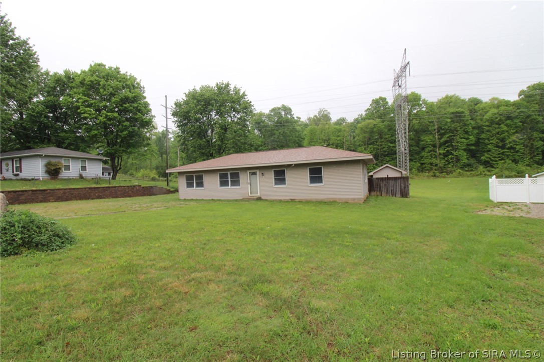 2123 Cherry Circle Georgetown, IN 47122 - Photo 3 of 24