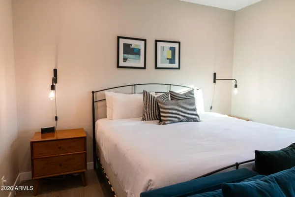 $2,224,900 | 3732 North 68th Street, Scottsdale, AZ 85251