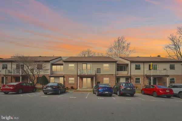 $135,000 | 280 Bridgewater Road, Unit F8, Brookhaven, PA 19015