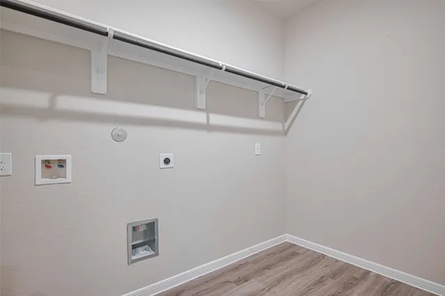 $299,990 | 312 Palero Path, Brookshire, TX 77423