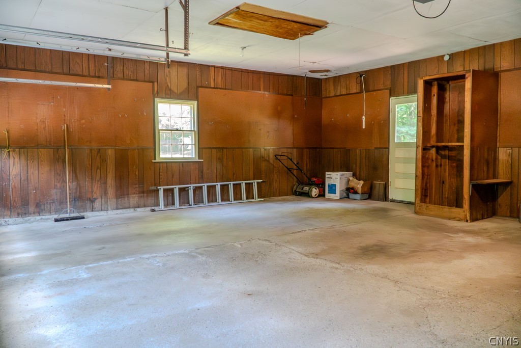 7447 Armstrong Road Manlius, NY 13104 - Photo 32 of 38