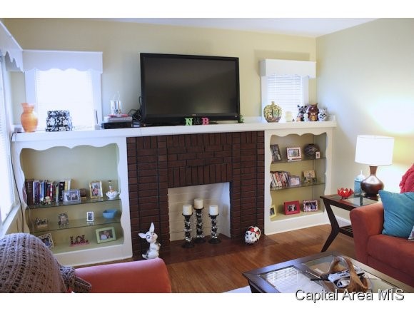 2444 South 7th Street Springfield, IL 62703 - Photo 5 of 15
