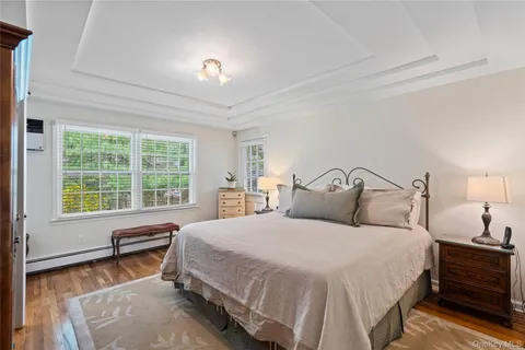 $1,199,000 | 6 Beaumont Drive, Melville, NY 11747