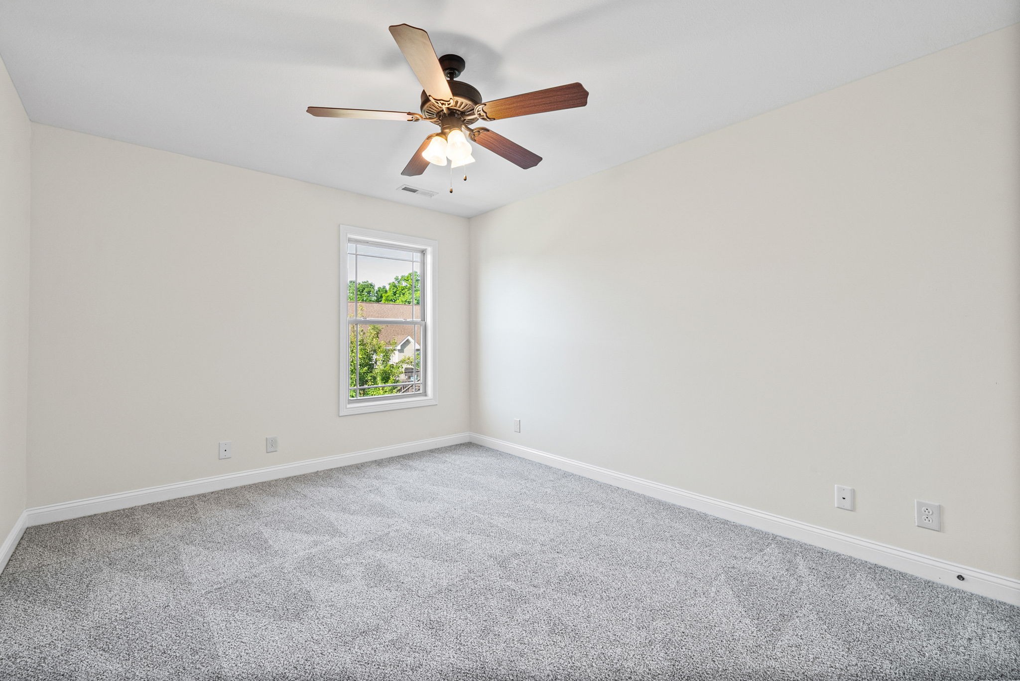 1708 Springhaven Drive Clarksville, TN 37042 - Photo 20 of 39