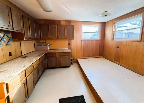 $439,900 | 3522 East Grandview Drive, Bloomington, IN 47408