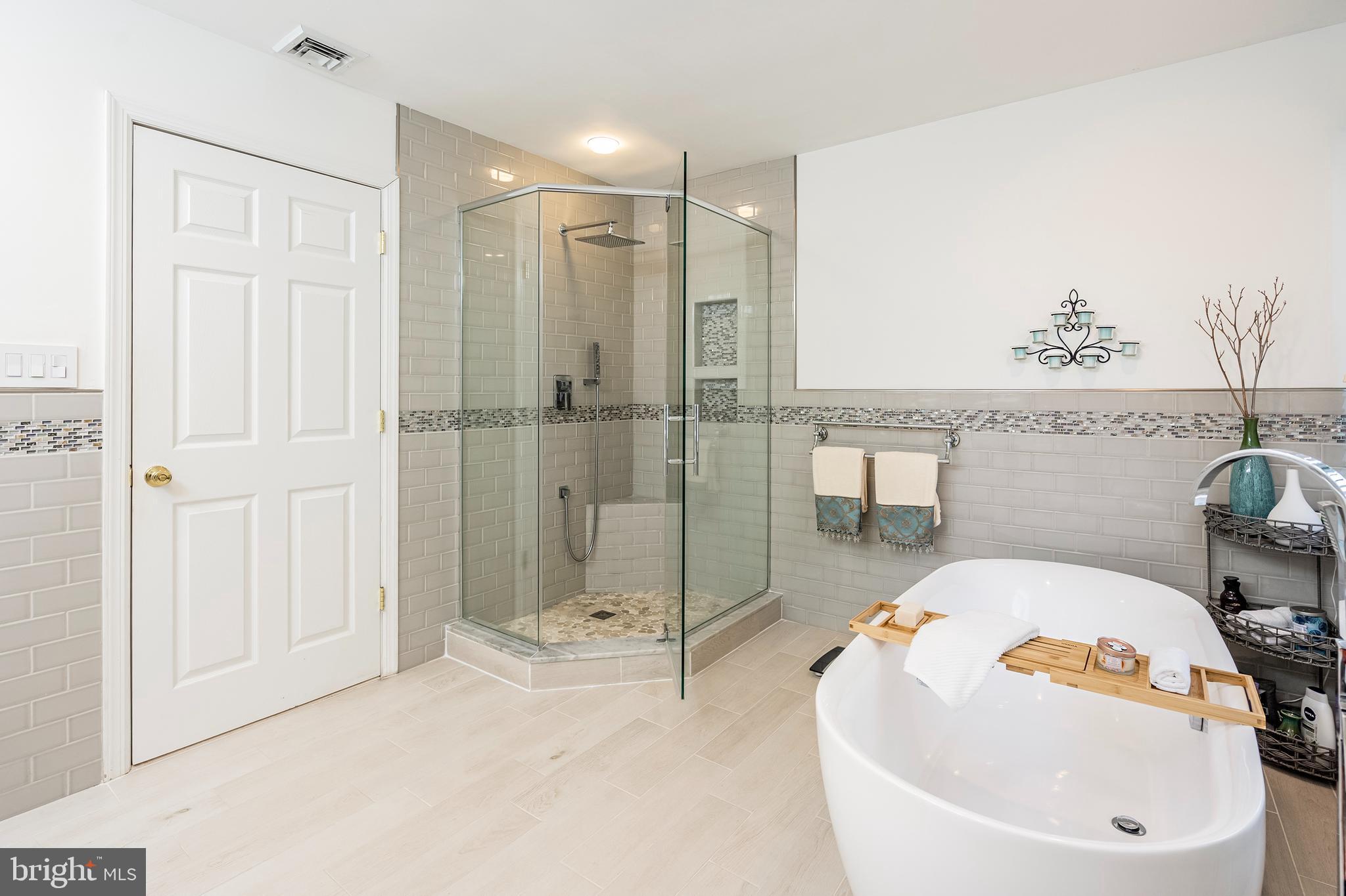 23 Blue Devil Lane Hamilton, NJ 08619 - Photo 23 of 52 Main Bathroom