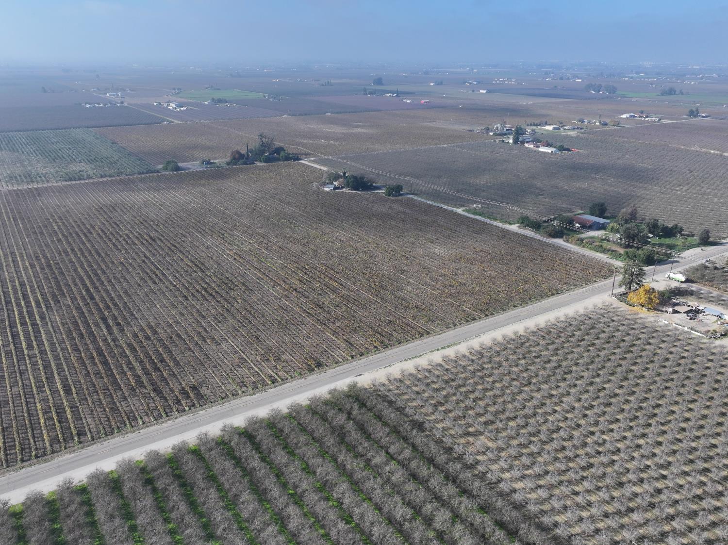 4801 East Parlier Avenue Fowler, CA 93625 - Photo 21 of 52 a view of a dry yard