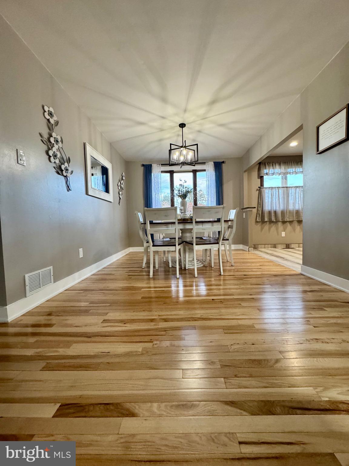 3161 Bogle Road Bensalem, PA 19020 - Photo 6 of 34 Gallery Image 6