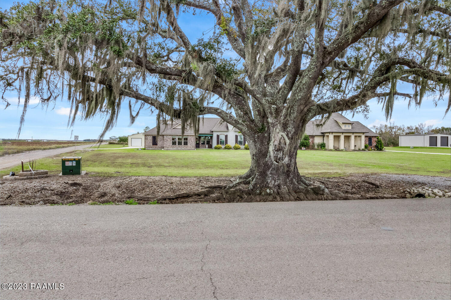 3306 Trahan Road New Iberia, LA 70563 - Photo 3 of 35 3306 Trahan Rd-3