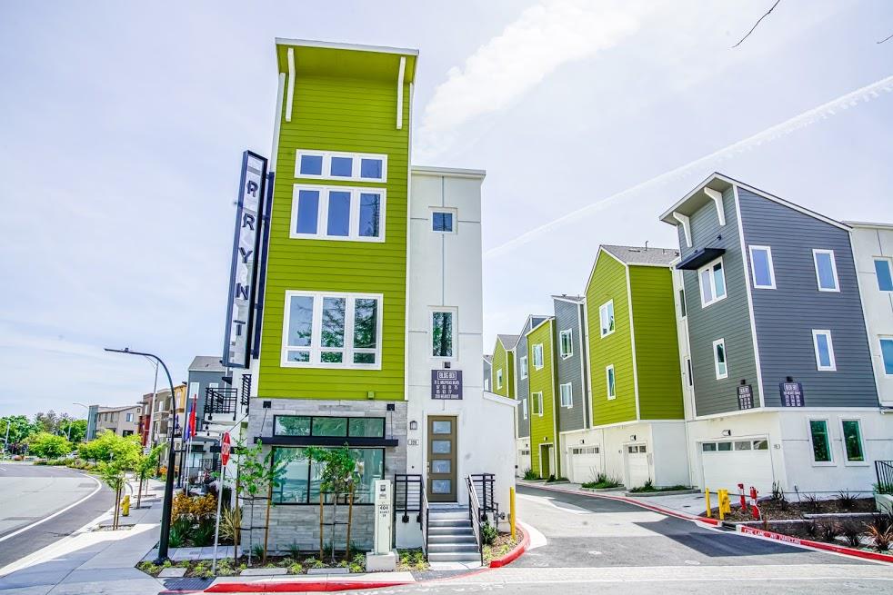81 South Milpitas Boulevard Milpitas, CA 95035 - Photo 2 of 40 a front view of a building with a garden