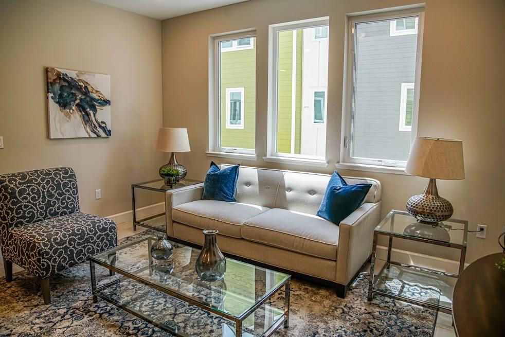 81 South Milpitas Boulevard Milpitas, CA 95035 - Photo 22 of 40 a living room with furniture and a window