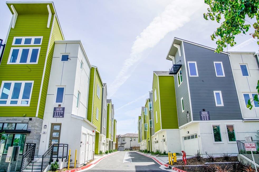 81 South Milpitas Boulevard Milpitas, CA 95035 - Photo 3 of 40 a front view of a multi story building