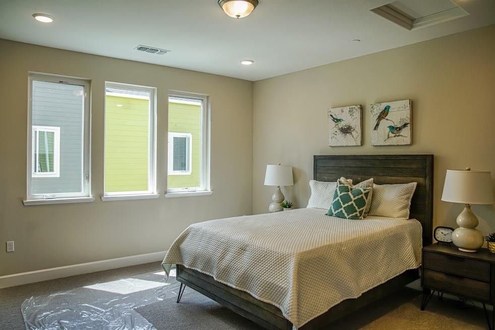 81 South Milpitas Boulevard Milpitas, CA 95035 - Photo 38 of 40 a bedroom with a bed and a window