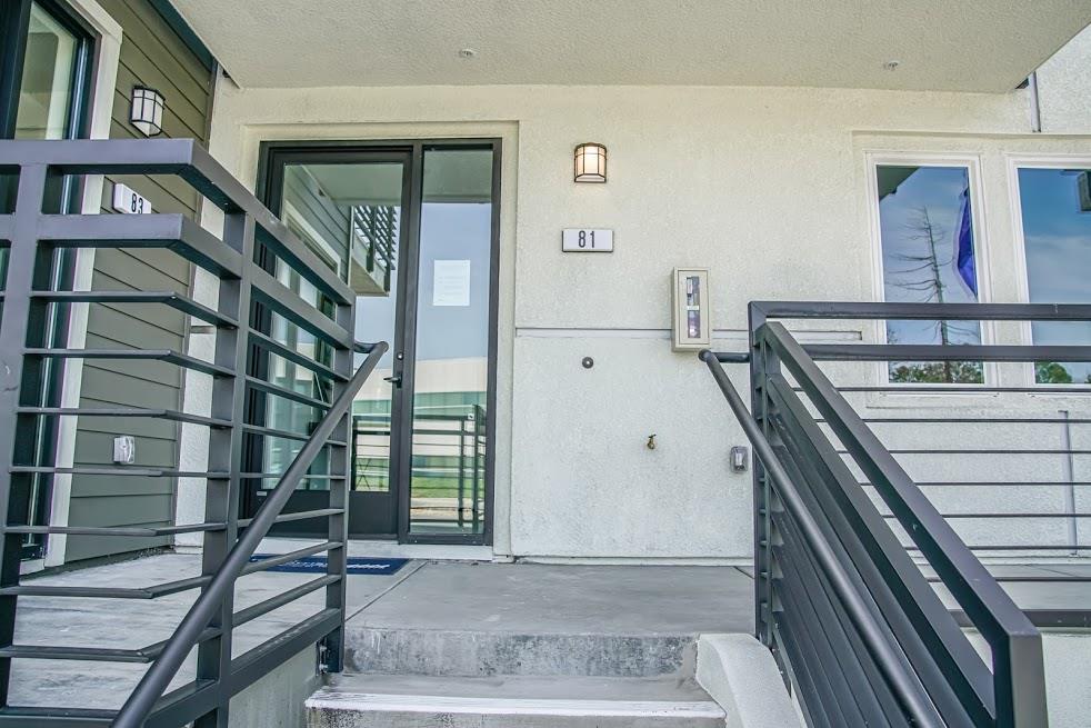 81 South Milpitas Boulevard Milpitas, CA 95035 - Photo 7 of 40 a view of an entryway