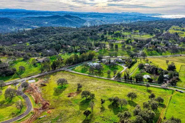 $725,000 | 745 Sierra View Court, Shingle Springs, CA 95682