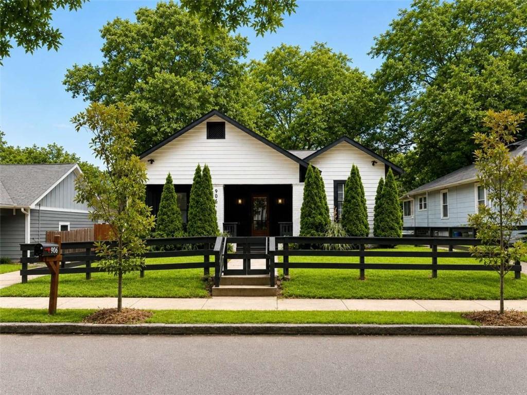 906 Westmont Road Southwest Atlanta, GA 30311 - Photo 1 of 36 Gallery Image 1