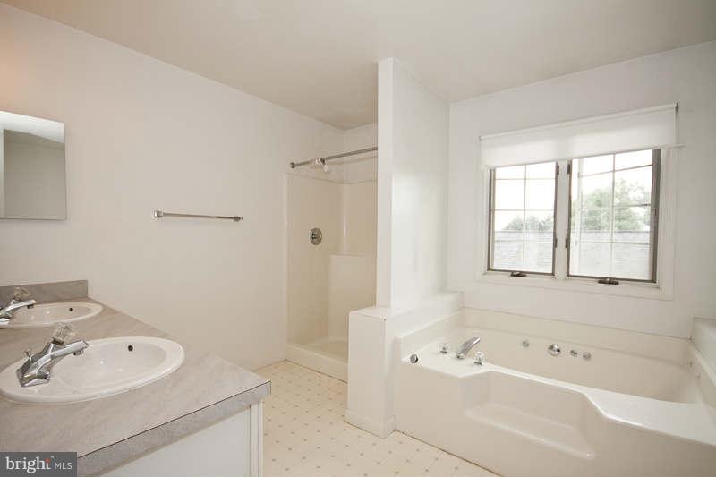 727 Pyle Road Forest Hill, MD 21050 - Photo 16 of 30 Bath (Master)