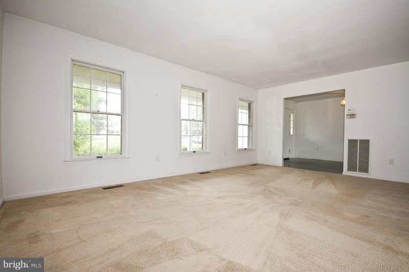 727 Pyle Road Forest Hill, MD 21050 - Photo 4 of 30 Living Room