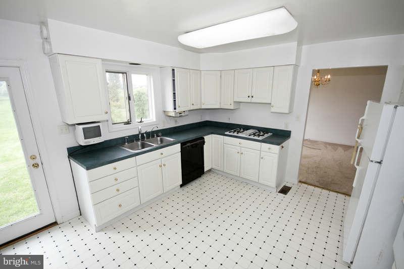 727 Pyle Road Forest Hill, MD 21050 - Photo 8 of 30 Kitchen