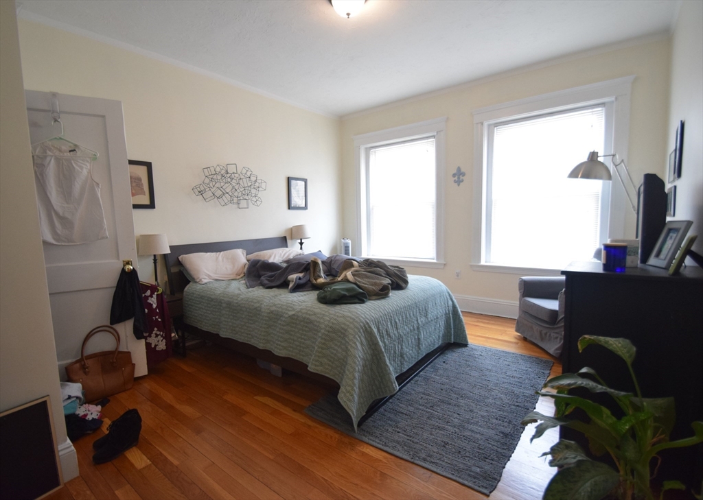 191 Winthrop Road, Unit 3 Brookline, MA 02445 - Photo 10 of 13