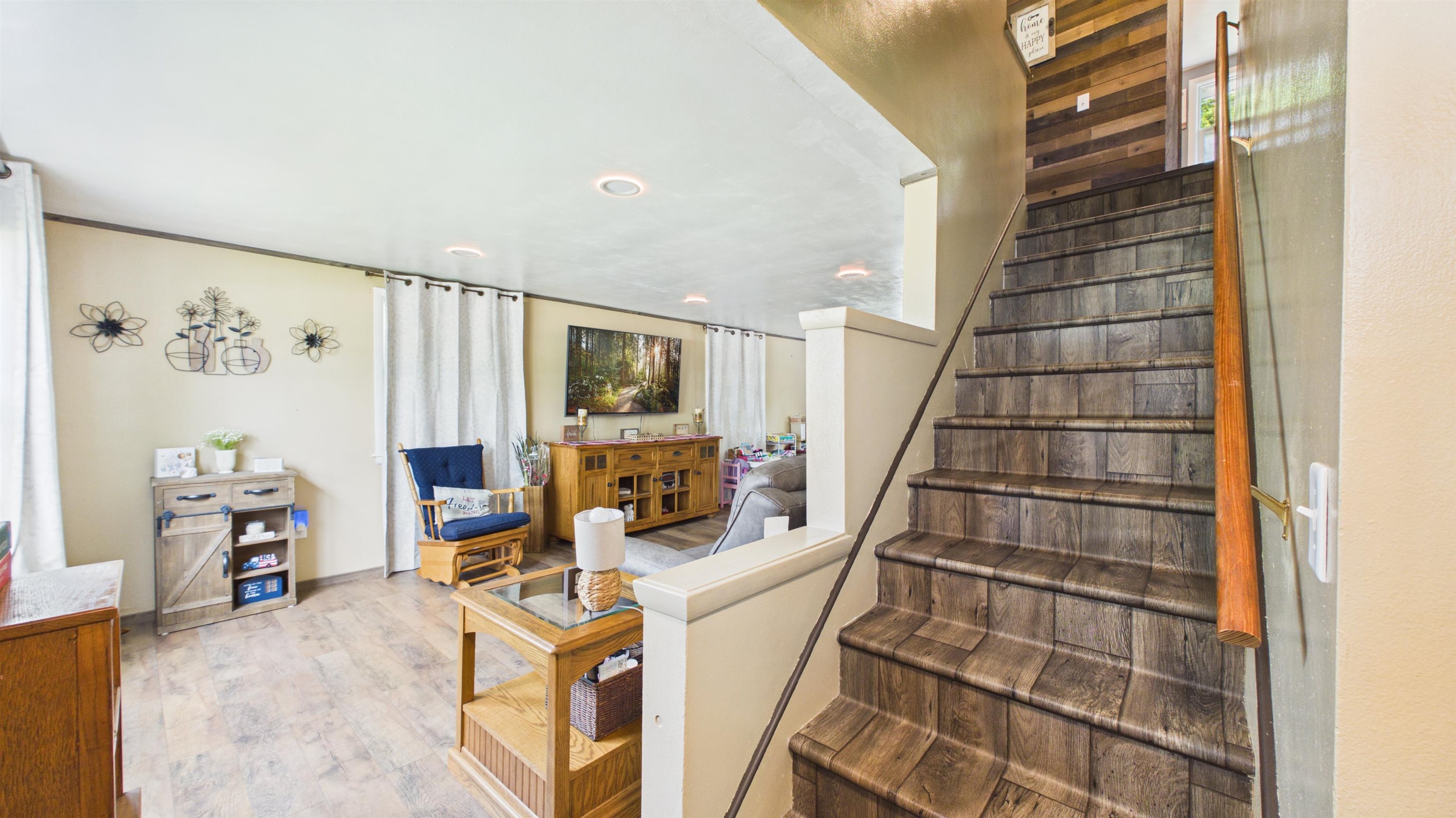 4020 North Ballard Road Appleton, WI 54913 - Photo 6 of 50