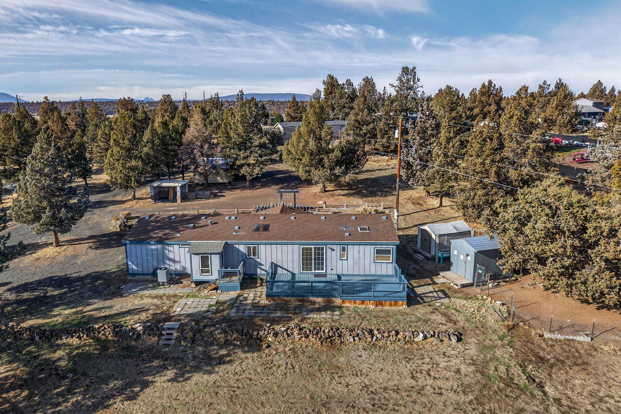 14161 Southwest Ridge Place Terrebonne, OR 97760 - Photo 7 of 54 2025_11_21_14161_ridge_place_crr-6