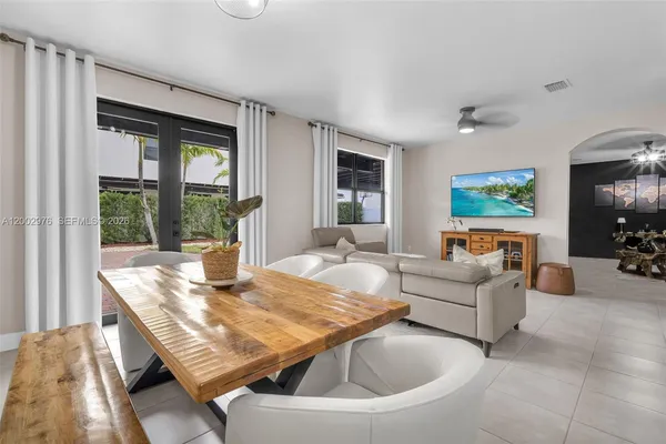 $780,000 | 3525 West 94th Street, Hialeah, FL 33018