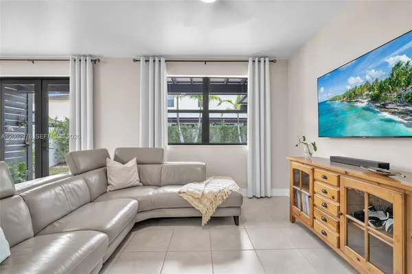 $780,000 | 3525 West 94th Street, Hialeah, FL 33018