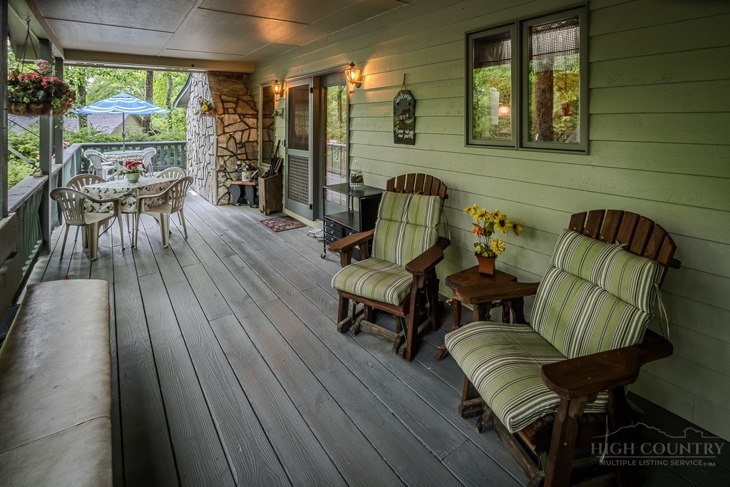124 Laurel Brook Road Newland, NC 28657 - Photo 9 of 49