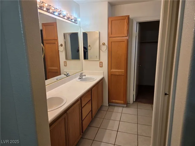 $2,045 | 326 Laguna Glen Drive, Henderson, NV 89014