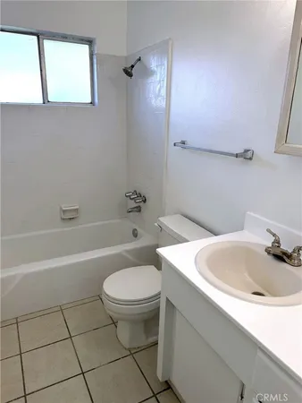 $1,700 | 315 East 8th Street, Corona, CA 92879