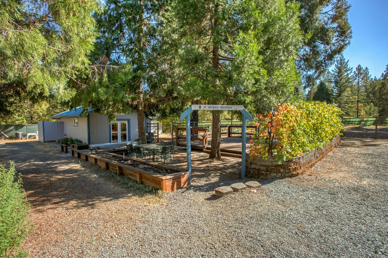 1366 Queens Branch Road Rogue River, OR 97537 - Photo 10 of 33 Additional Photo