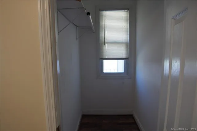 $1,900 | 44 Oak Avenue, Unit 1, Shelton, CT 06484