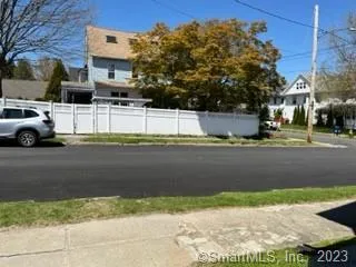 $1,900 | 44 Oak Avenue, Unit 1, Shelton, CT 06484