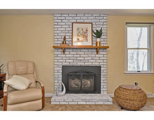 46 Pilgrim Road Holliston, MA 01746 - Photo 10 of 30 Gallery Image 10