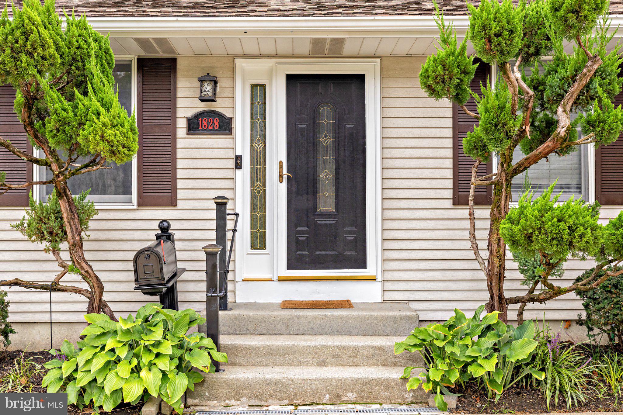 1828 Kings Highway Haddon Heights, NJ 08035 - Photo 7 of 83 Freshly painted front door with sidelite