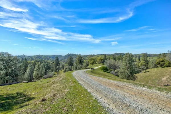 $450,000 | 12442 Trembath Mtn Road, Fiddletown, CA 95629