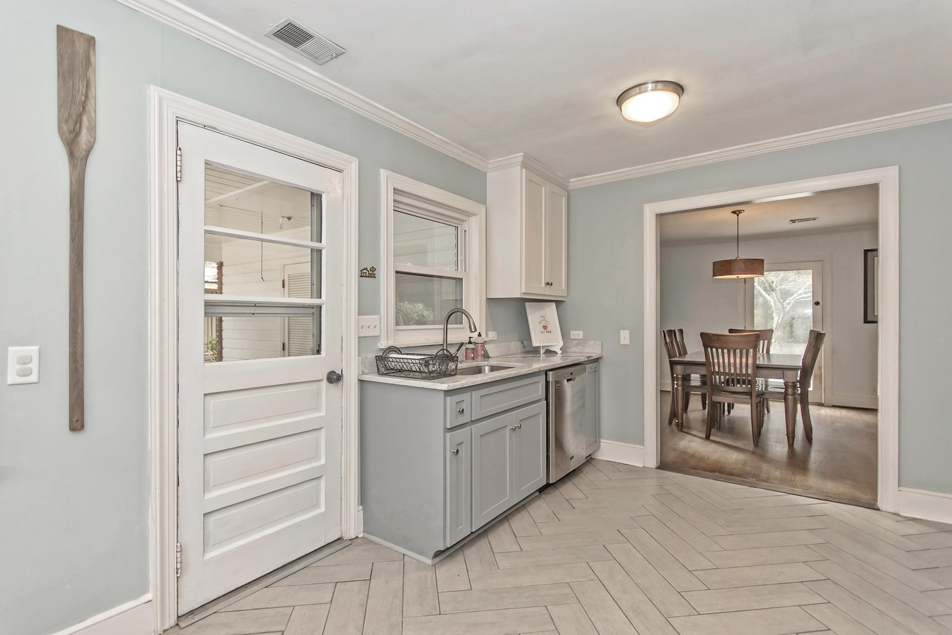 110 Newington Road Summerville, SC 29485 - Photo 8 of 32 DSC_7796