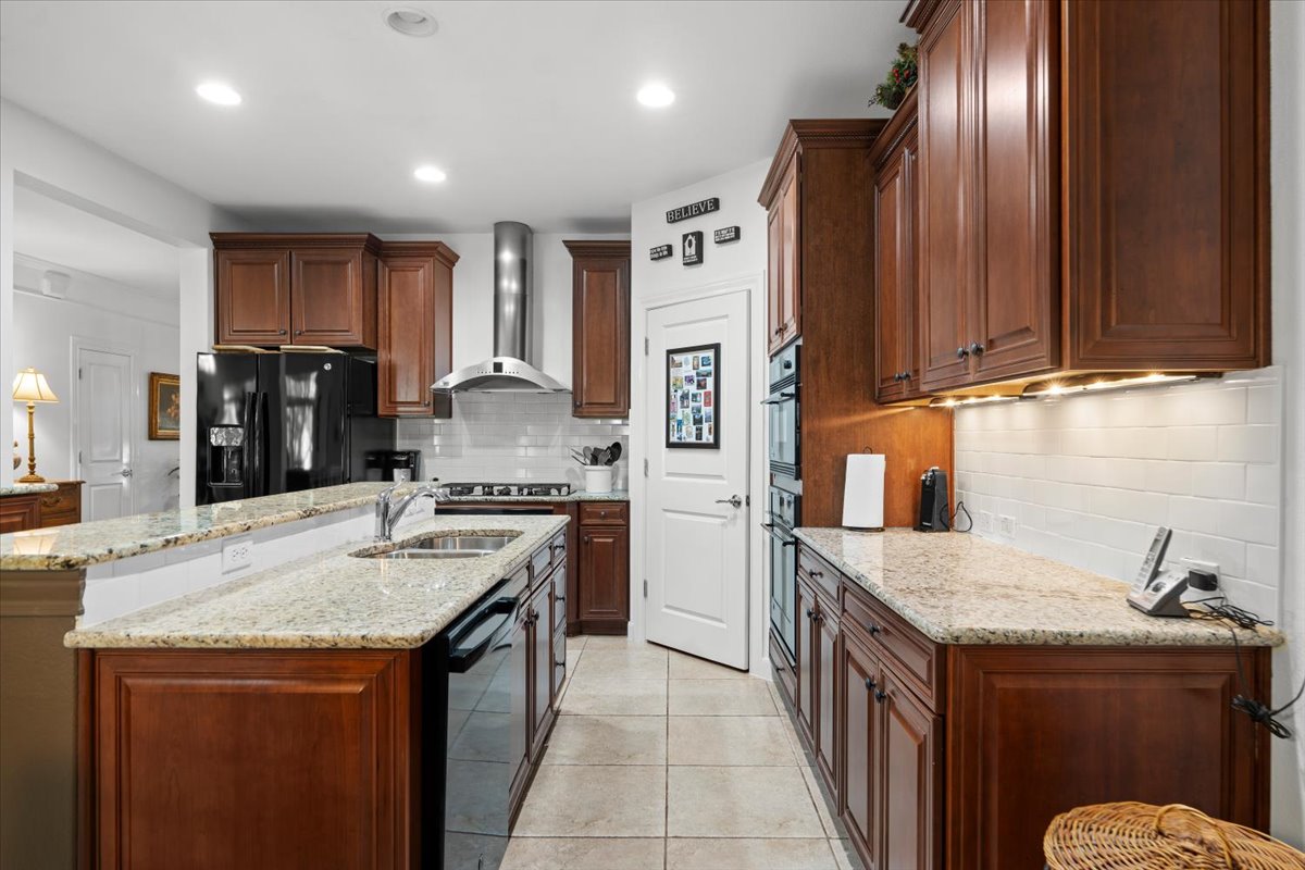 503 Breezeway Lane Georgetown, TX 78633 - Photo 12 of 38