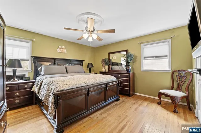 $1,299,999 | 17 Acorn Road, Secaucus, NJ 07094