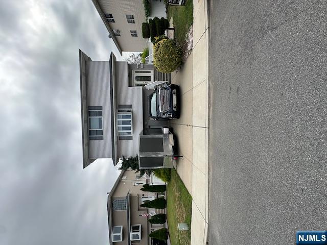 17 Acorn Road Secaucus, NJ 07094 - Photo 39 of 44